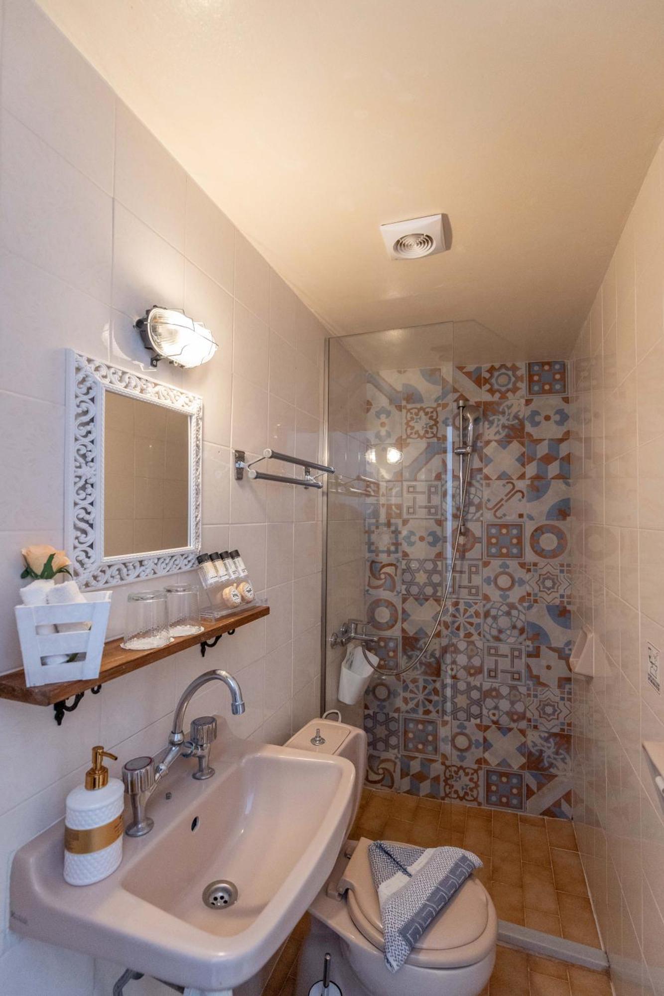 Mascot Traditional Guest House Rhodes City Esterno foto